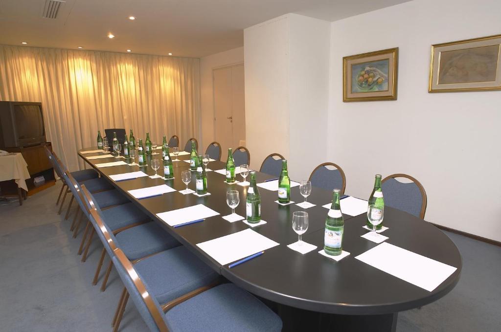 Hotel Libertador Tandil Eksteriør bilde