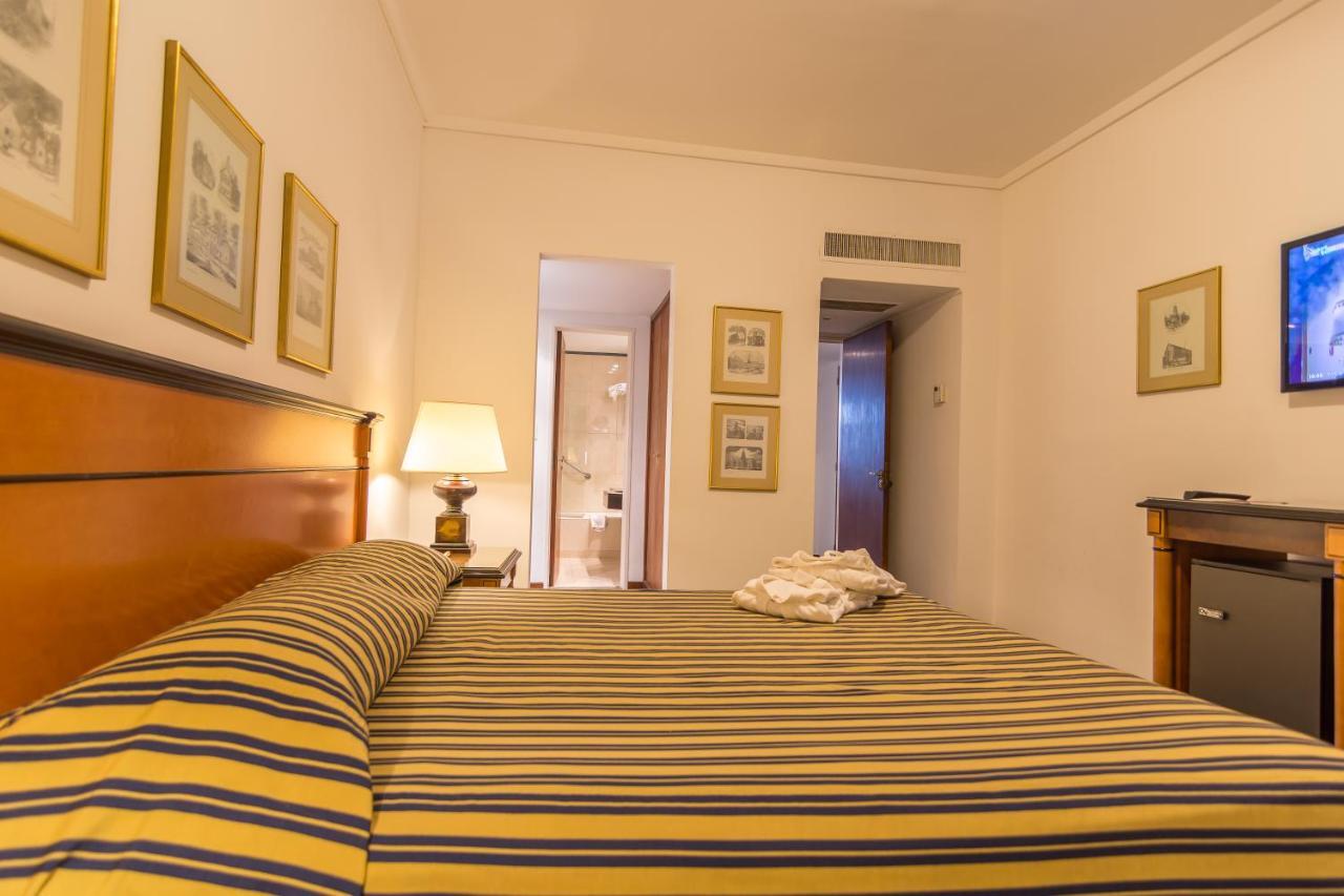 Hotel Libertador Tandil Eksteriør bilde