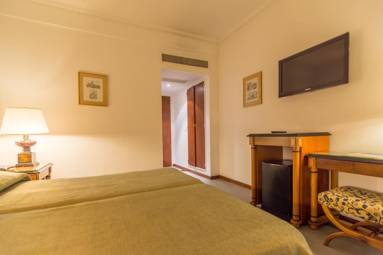 Hotel Libertador Tandil Eksteriør bilde